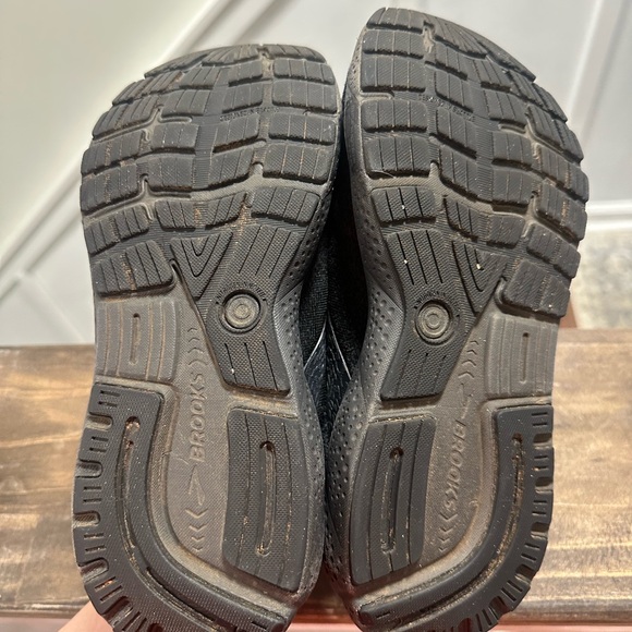 Brooks ghost 16 Women's Black Athletic Shoes - Picture 6 of 7